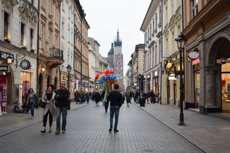 krakow solo travel